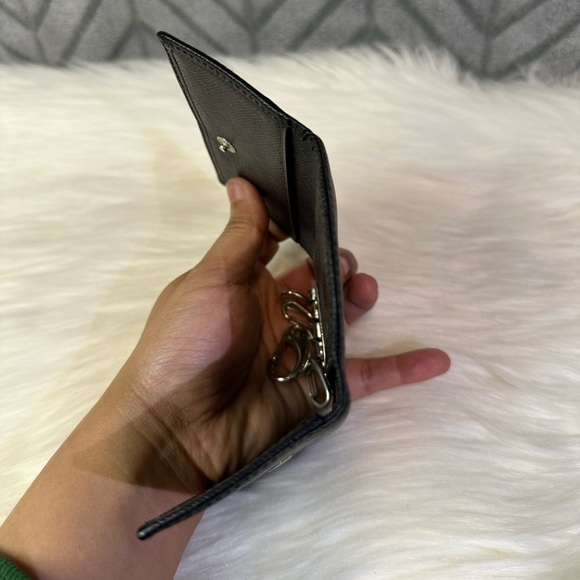 BURBERRY 4 key holder in black - Picture 6 of 16